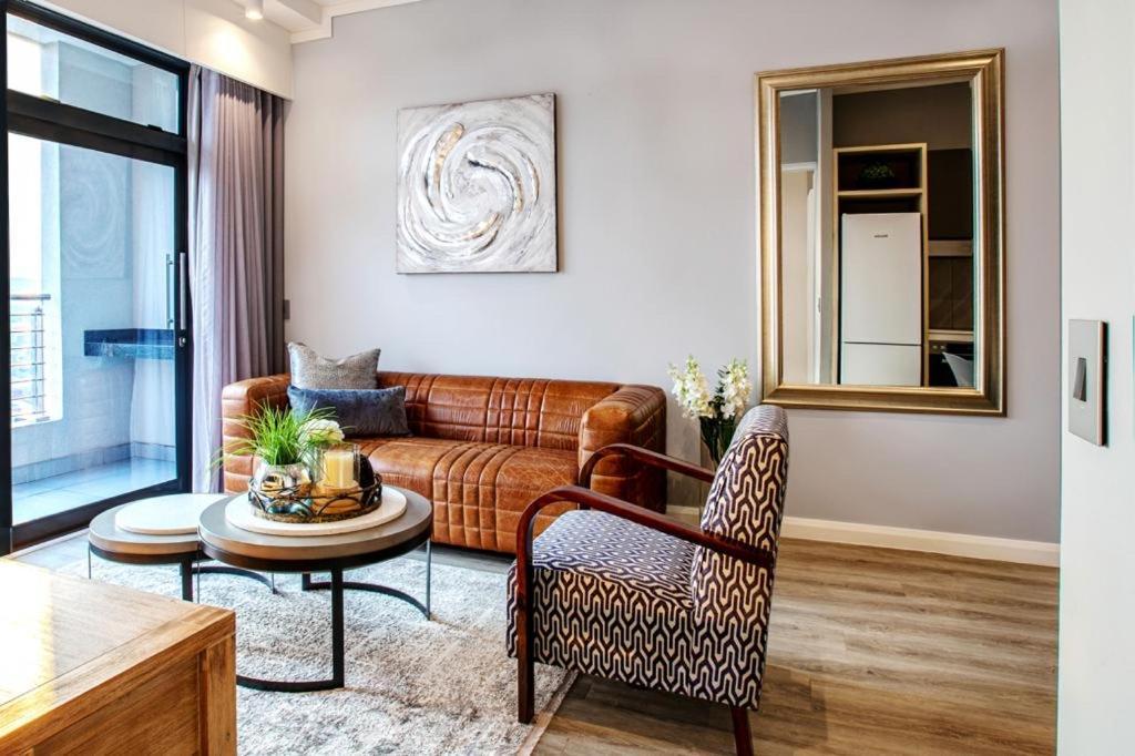 Menlyn Maine Residence Unit 1419 Pretoria-Noord Exterior foto